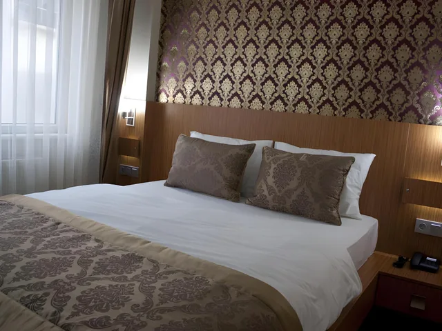 غرفة ثلاثية، ISTANBUL CENTRAL HOTEL 2/2