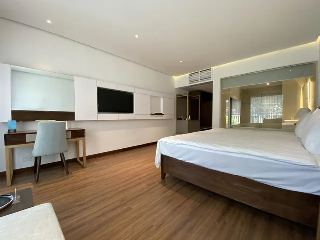 غرفة ديلوكس بسرير كينج بإطلالة على الحديقة، Hoang Ngoc Beach Resort 6/9