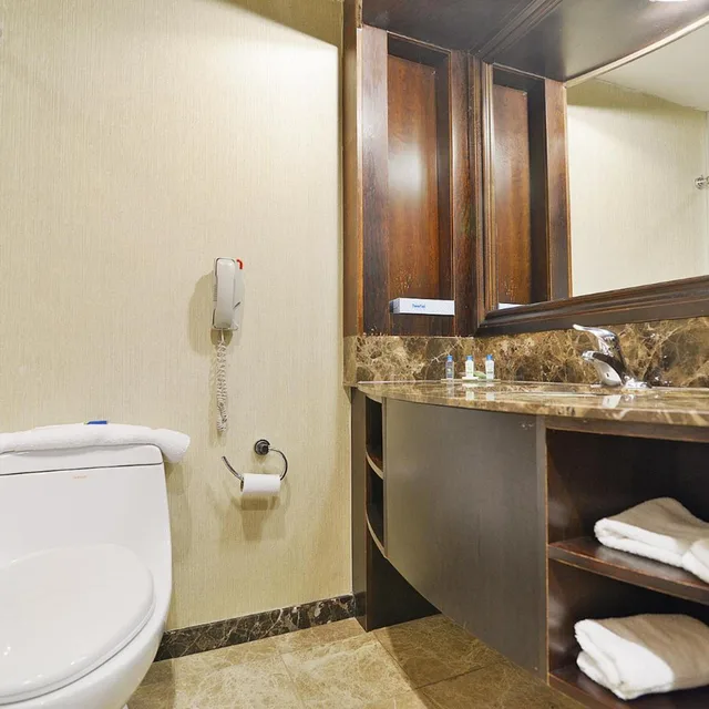 غرفة بسريرين مزدوجين، Woodbine Hotel and Suites 4/7