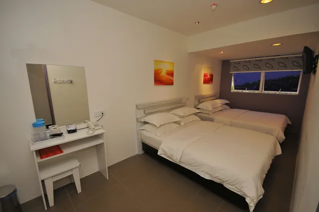 Deluxe, Twin Beds, M Design Hotel 1/3