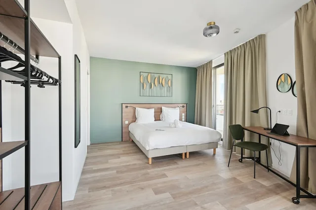 Executive, Studio, King Bed, Terrace, All Suites Appart Hotel Paris Ouest Colombes 3/5