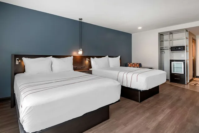 غرفة بسريرين كوين، Vib Hotel by Best Western Denver RiNo 2/4