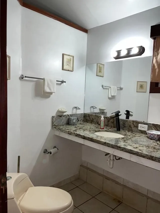 غرفة اقتصادية بسريرين كوين، Foster's West Bay Resort 5/5