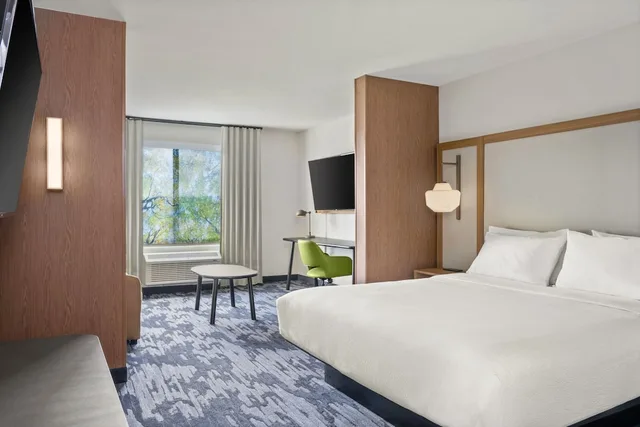 جناح بسرير كينج مع أريكة، Fairfield Inn & Suites Baraboo 1/5