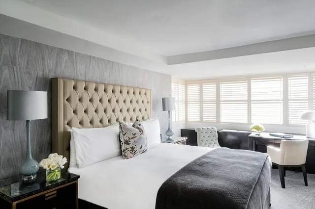 جناح سيغنتشر بسرير كينج بإطلالة على المتنزه، Dupont Circle Hotel 6/10