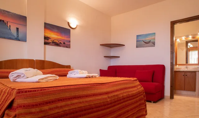 غرفة سوبيريور ثلاثية بإطلالة على الحديقة، Villaggio La Pizzuta 2/2