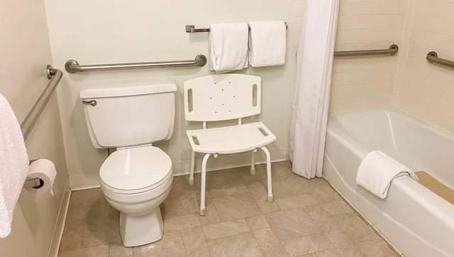 Deluxe, 2 Queen Beds, Accessible, Ticaboo Lodge Lake Powell 5/9