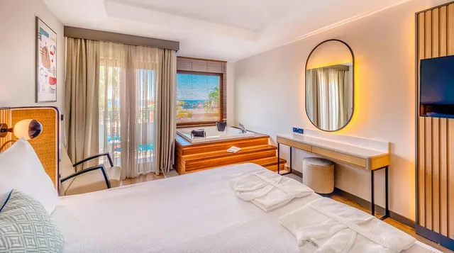 غرفة بسرير مزدوج بجاكوزي، Belek Beach Resort Hotel 2/7