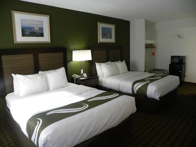غرفة بسريرين مزدوجين لذوي الإعاقة، Quality Inn Mount Vernon 2/5