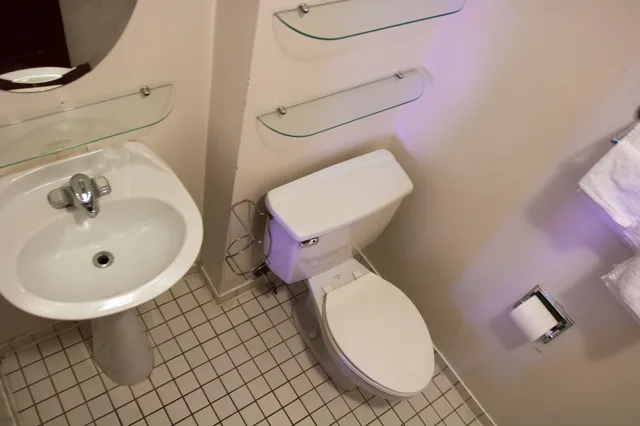 غرفة قياسية بسريرين مزدوجين بحمام خاص، Hotel Casa Bella 2/2