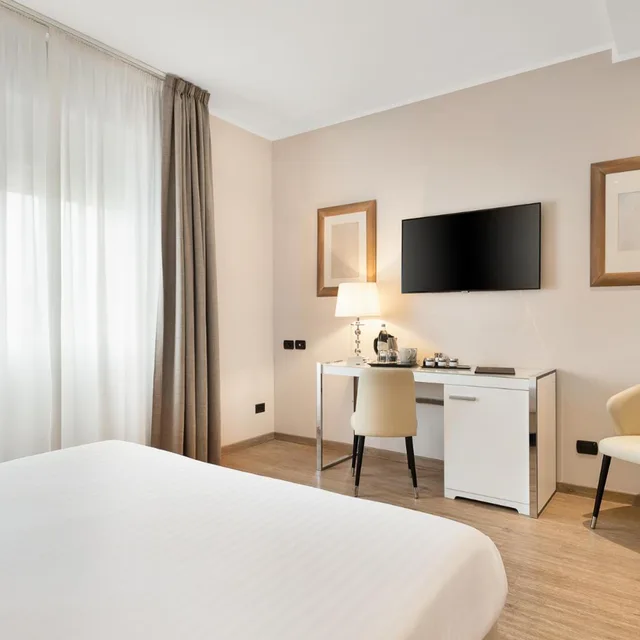 غرفة سوبيريور بسرير مزدوج، Hotel Excelsior 5/7
