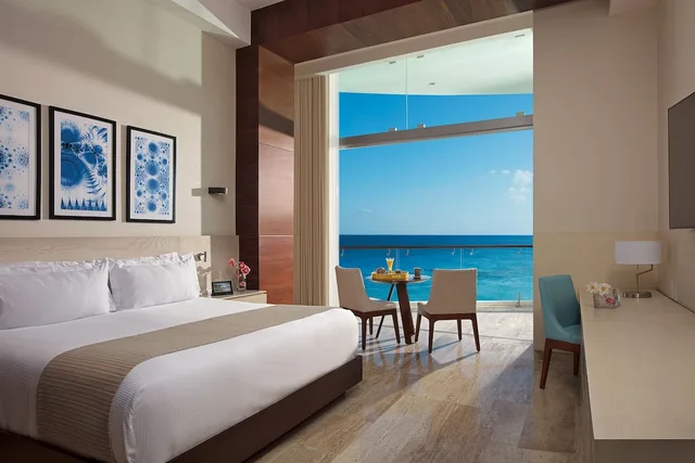Altitude, Master, Suite, King Bed, Ocean Front, Sofa، Krystal Grand Cancun All Inclusive 6/8
