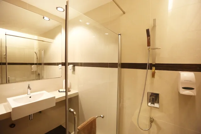 غرفة بريميير ديلوكس بسرير كينج، Langkawi Seaview Hotel 10/10