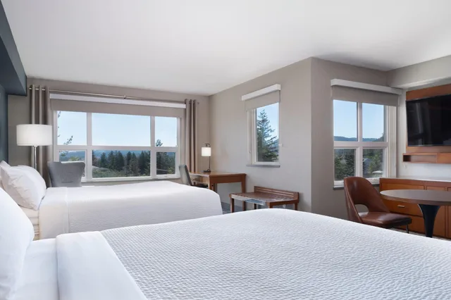 جناح ركني بشرفة بغرفة نوم واحدة، Four Points by Sheraton Victoria Gateway 1/3