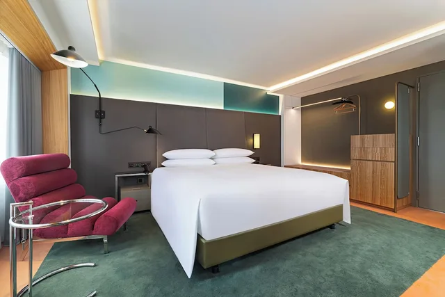 غرفة بريميير بسرير كوين، United Taipei Hotel 4/8