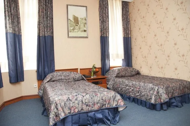Classic, Twin Beds, ICHERI SHEHER 1/3