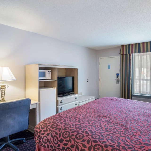 1 King Bed - Mobil Access Tub Nsmk Micfridg، Motel6 London, KY 9/10