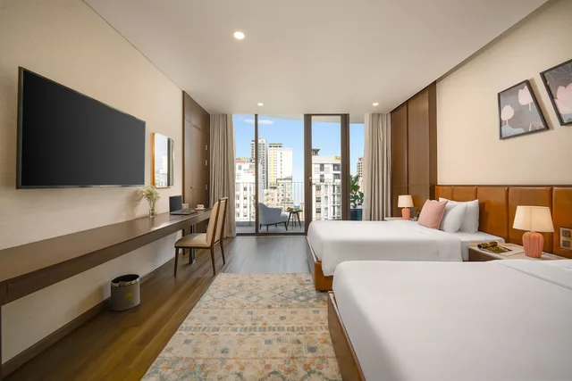 جناح بسريرين منفصلين وسريرين كوين بغرفتي نوم، Golden Lotus Grand Hotel 3/8
