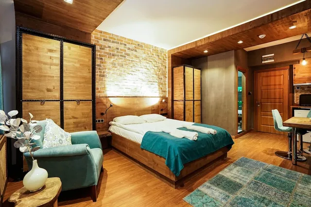 جناح تنفيذي بسرير كوين مع أريكة بحوض جاكوزي، Cube Suites 8/10