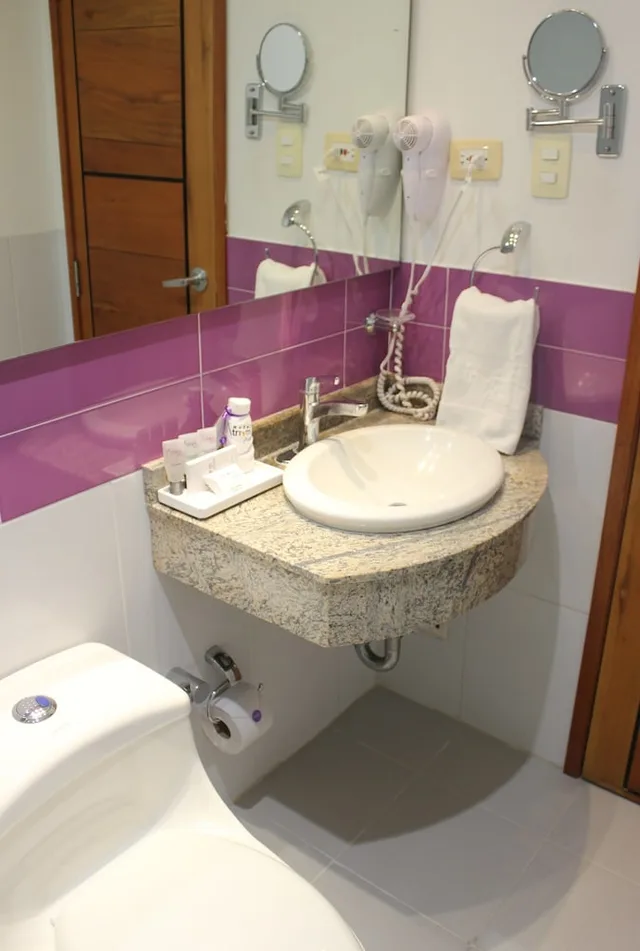غرفة قياسية ثلاثية بسرير كوين وسرير فردي، Hotel Atrium Plaza 7/7