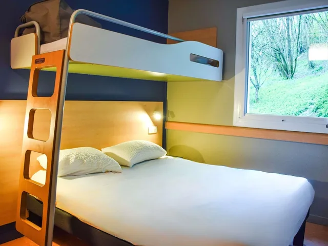 Room, Triple, Multiple Beds، Ibis Budget Rodez 2/10