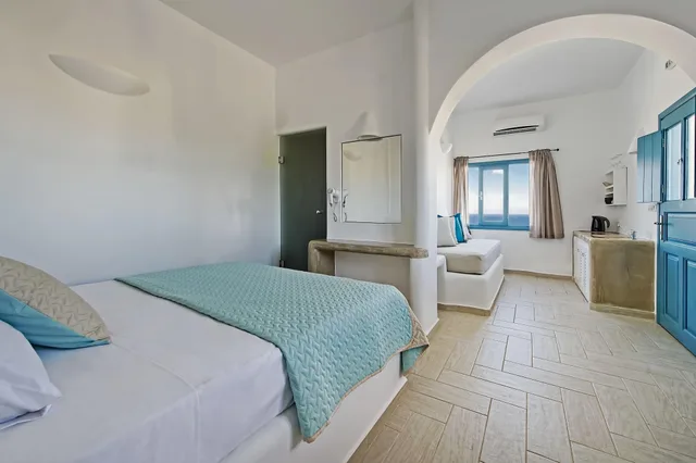 جناح جونيور، Alizea Villa 4/5