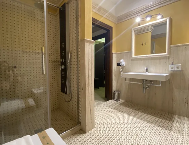 غرفة عائلية بسرير مزدوج وسرير فردي، BHB Hotel Manduria 2/2