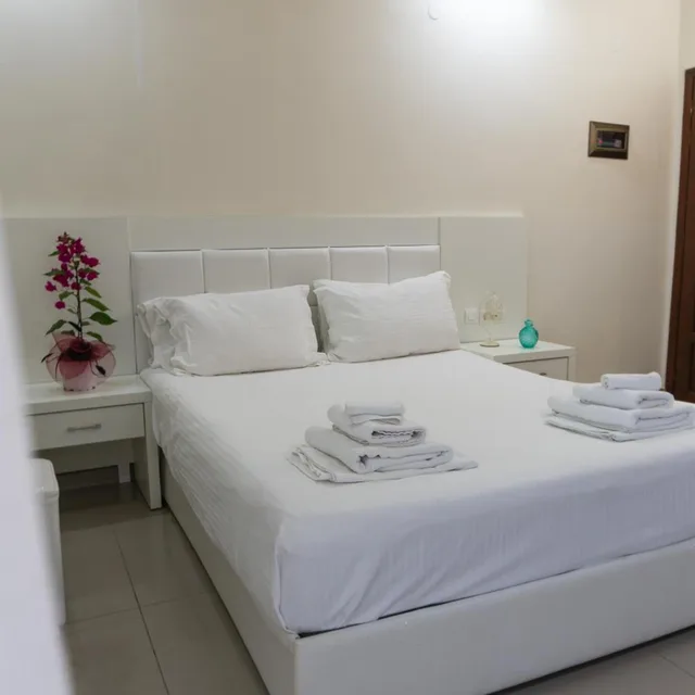 جناح بغرفتي نوم، Hotel Macedon 5/10