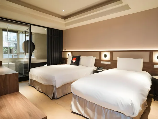 غرفة قياسية ثلاثية، Royal Rose Hotel Zhongshan 1/1
