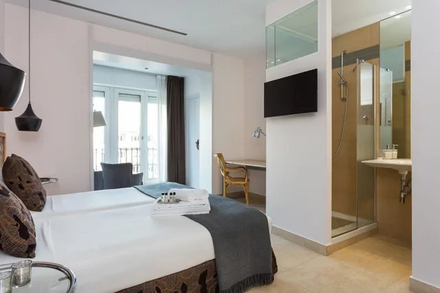 شقة سوبيريور بإطلالة على المدينة بـ6 غرف نوم، Quartprimera Apartments 6/10