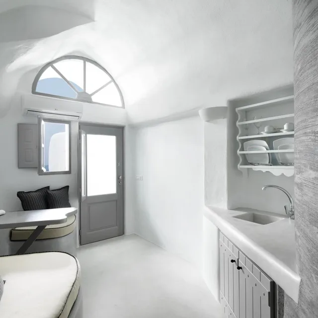 Suite, Caldera View, Tholos Resort 5/6