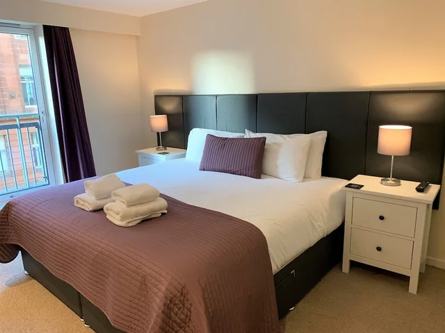شقة بسريرين كينج، Tolbooth Apartments 9/10
