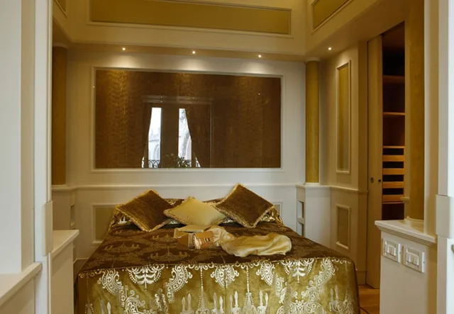2 Bedrooms, Family Suite, 2 Double Beds, Station View, Sauna, Hot Tub، San Marco Luxury - Canaletto Suites 1/4