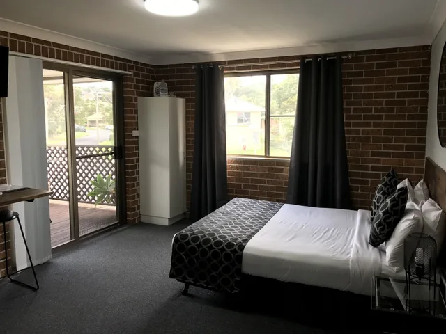غرفة ديلوكس بسرير كوين بشرفة، Coffs Shearwater Motel 2/6
