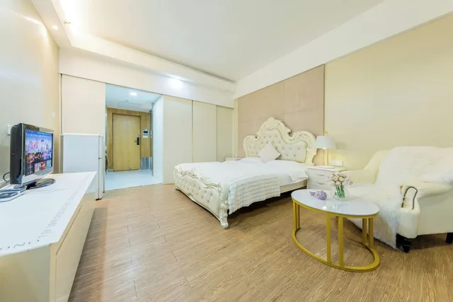 Design, Futon Bed, King Bed، Private-Enjoyed Home ApartHotel - R&amp;F Stanley Apartment 10/10