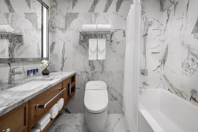 غرفة ديلوكس بسريرين منفصلين بإطلالة على البحر، Halepuna Waikiki by Halekulani 4/5