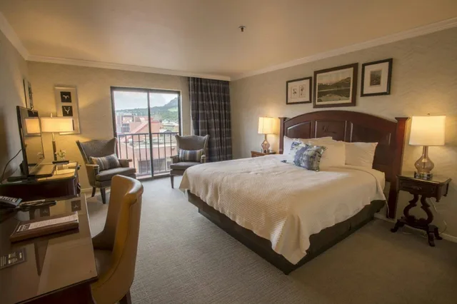 Room, King Bed, North Wing، Hotel Boulderado 1/3