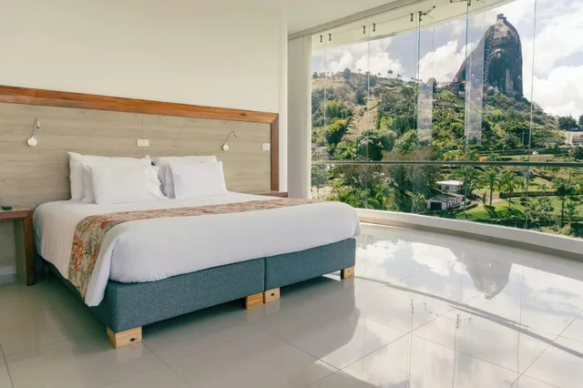 Imperial, Panoramic, Suite، Los Recuerdos 2/3