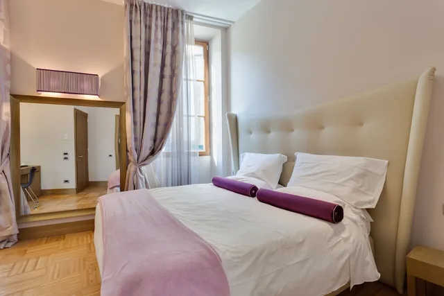 غرفة ديلوكس بسريرين منفصلين بإطلالة على المدينة، Solo Experience Hotel 5/10