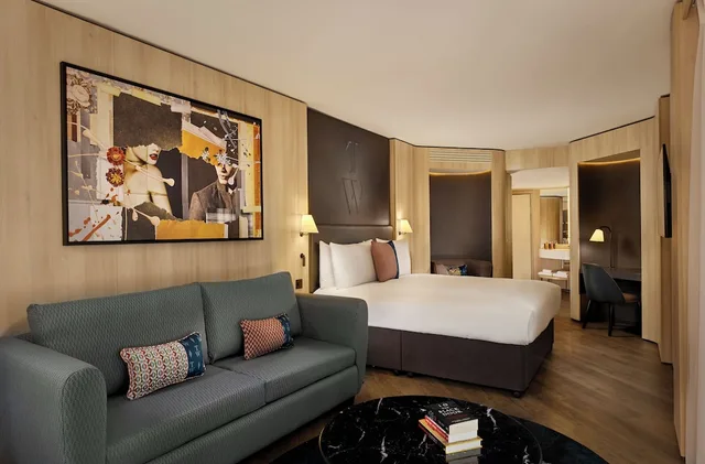 جناح جونيور عائلي بسرير كينج وسرير مزدوج، Hotel Riu Plaza London The Westminster 4/6