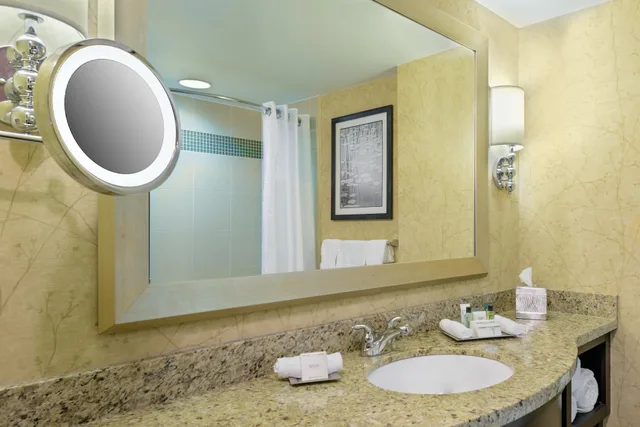 Classic, 2 Queen Beds, Accessible, Hilton Richmond Hotel & Spa/Short Pump 8/10