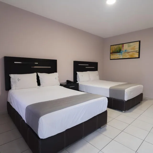 Room, Twin Beds, Expo Hotel Guadalajara 4/4