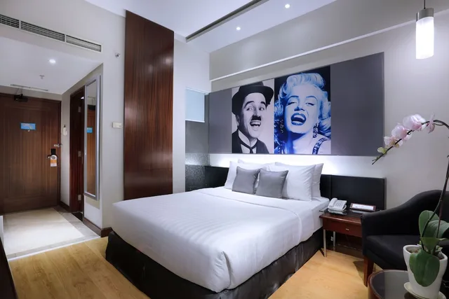 غرفة ديلوكس بسرير كوين للمدخنين، Hotel Grand Candi Semarang 4/8