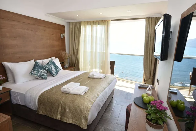Standard, Double Bed, Sea View, Aurasia Beach Hotel 1/6