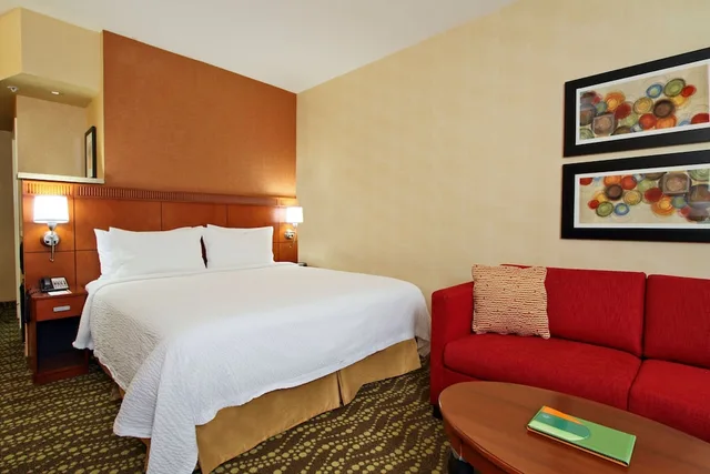 غرفة بسرير كينج لذوي الإعاقة، Courtyard St. George 1/1