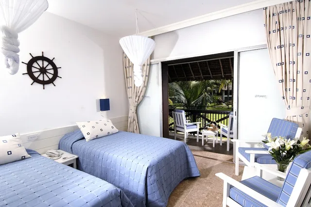 غرفة قياسية بسرير مزدوج بإطلالة على الحديقة، Voyager Beach Resort 3/7