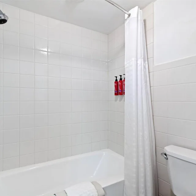 Room, King Bed, Dining Area, Kitchenette، SureStay Studio by Best Western Paradise Lancaster County 6/7