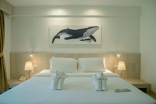 غرفة ديلوكس بسرير مزدوج بشرفة، Blue Tara Hotel Krabi Ao Nang 1/10