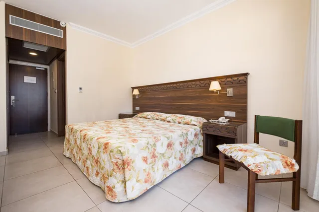 غرفة قياسية بسرير فردي بإطلالة على الحديقة، Anais Bay Hotel 1/5