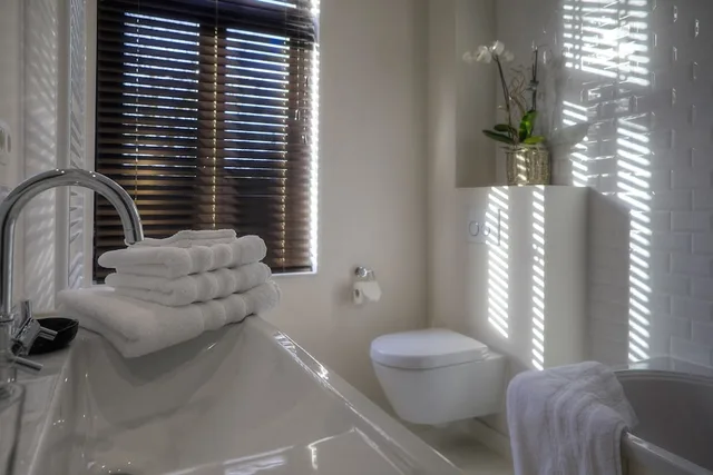 House, 2 Queen and Twin Beds, Sofa، Menin Gate House 2/2